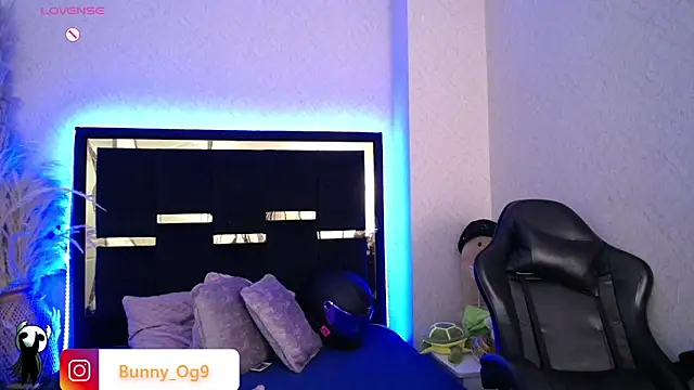 Bunny_O Adlı Modelin Canlı XXX Sohbeti