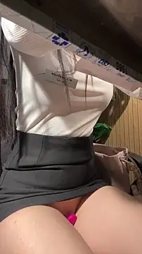 Онлайн чат XXX Nira-baobei