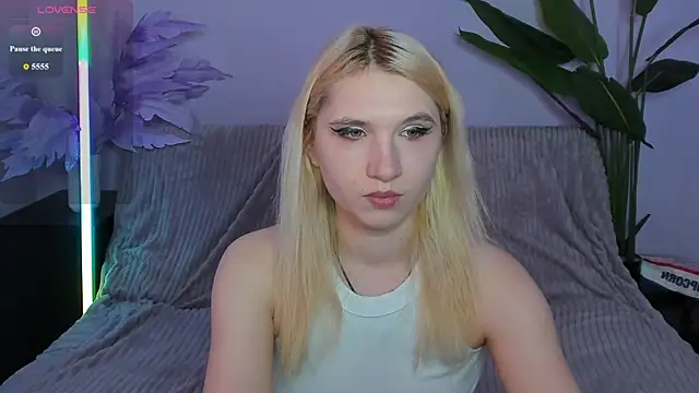 Chat XXX Live Naomi_Blondie