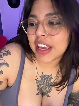 miacanela_xo 现场XXX聊天