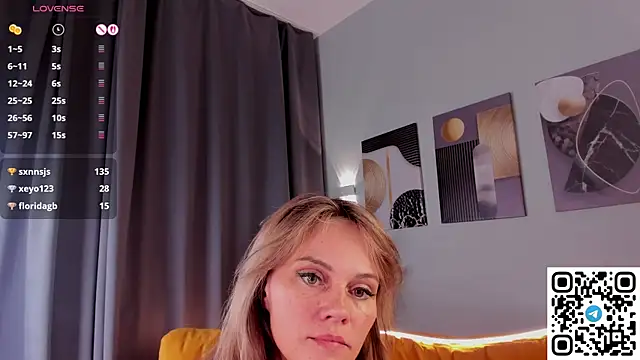 Онлайн чат XXX agatha_roose