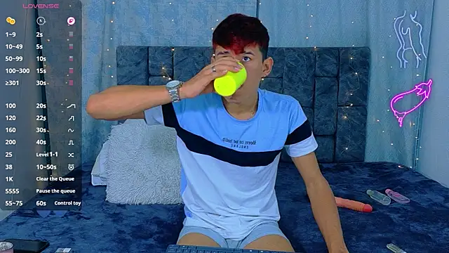 NicolasTorrez – webcam-show