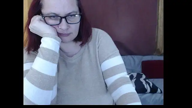 XXX chat uživo modela PlayfullMature