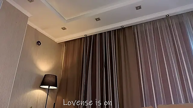 XXX chat uživo modela LurleneRamo