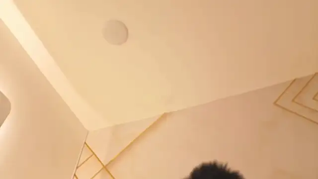 Nioki_ élő XXX-chatje