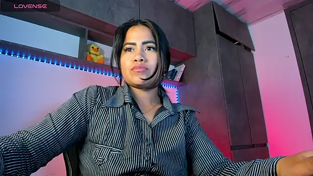 vickylatina_ Adlı Modelin Canlı XXX Sohbeti