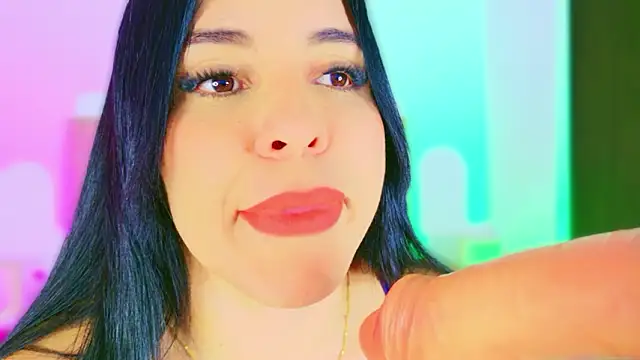 CharlootteEvans Adlı Modelin Canlı XXX Sohbeti