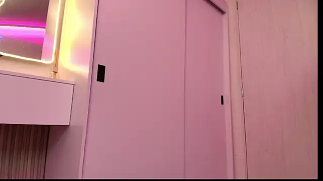 NaomiAmazing01のライブXXXチャット