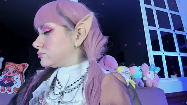 harimoon1 Adlı Modelin Canlı XXX Sohbeti