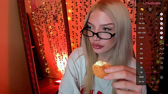 AnyaTaylor_'s Live XXX Chat