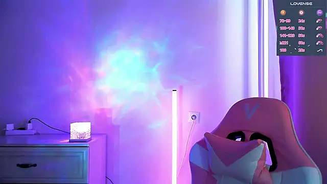 eskatmi's Live XXX Chat