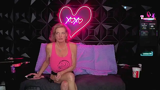 anastasiaxxx72のウェブカメラショー