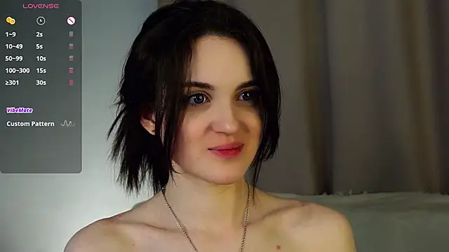 EffieHenri élő XXX-chatje