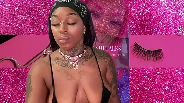 Chat XXX en directo de Creamesensation