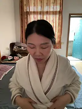 xiiuuff18 现场XXX聊天