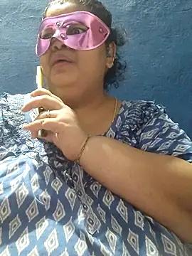 tamilthanushri লাইভ XXX চ্যাট