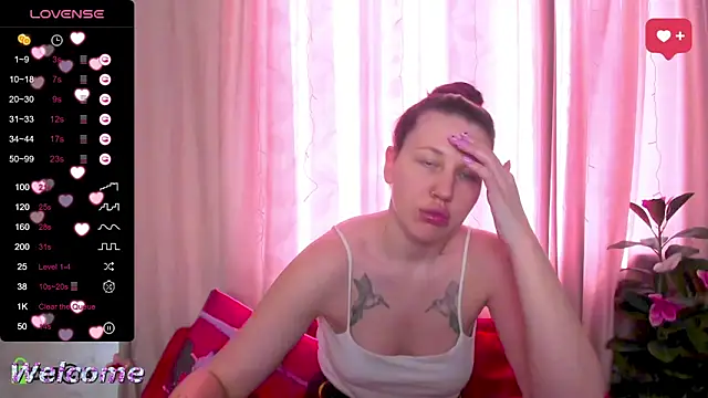 LilllyMoon Adlı Modelin Canlı XXX Sohbeti