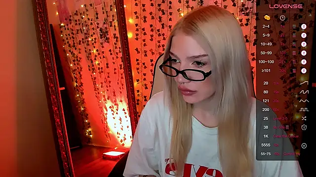 XXX chat uživo modela AnyaTaylor_