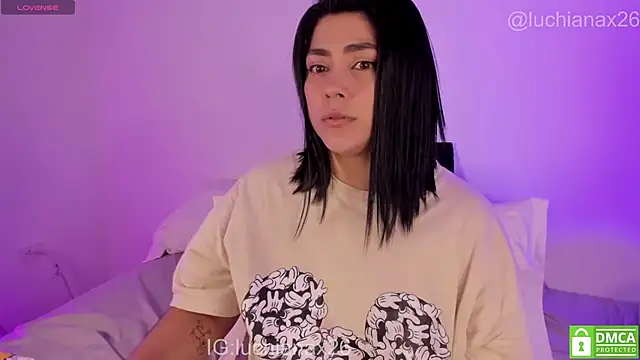 lucy26_n Live XXX chat