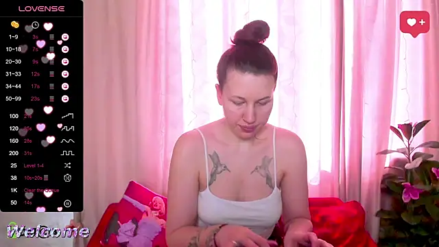 LilllyMoon – Naživo XXX chat