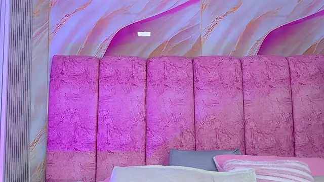 emmacurvy's Live XXX Chat