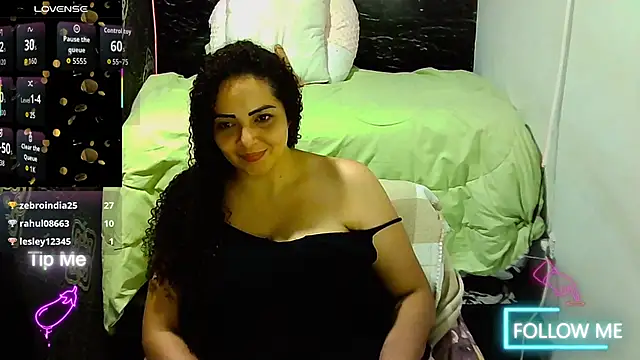 _naughty_milf's Live XXX Chat