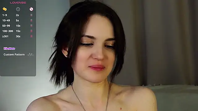 EffieHenri's Live XXX Chat