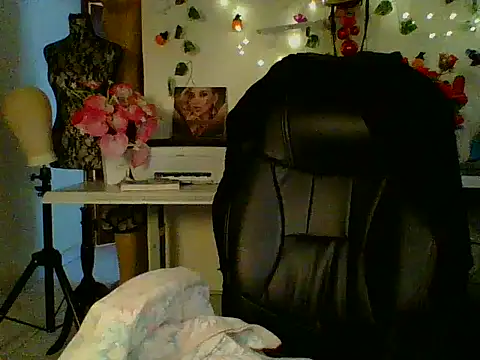 Anaconda2350 Chat XXX live