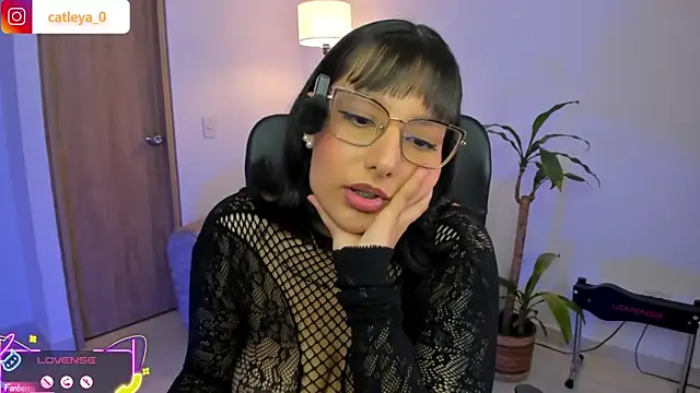 catleya_0 Adlı Modelin Canlı XXX Sohbeti