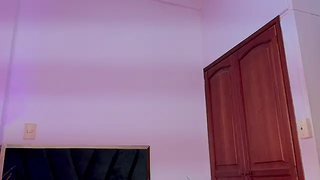 XXX chat uživo modela Zamira_Taylor