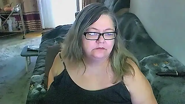 sex2 Adlı Modelin Canlı XXX Sohbeti