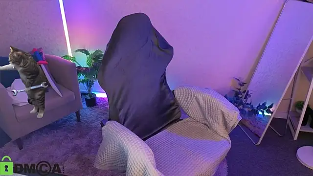 Mia_R0ss Chat XXX in diretta