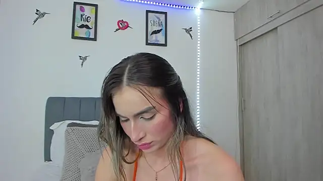 Živý XXX chat im_sarah34