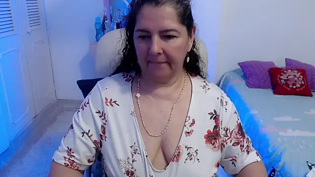 Chat +18 de leonela_69 ao vivo