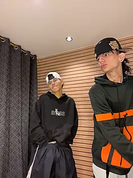 TheBatMansion élő XXX-chatje