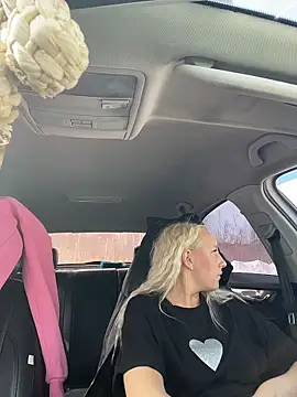 XXX chat uživo modela MerlinDave