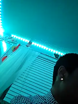 hormoneactivated: вебкам-шоу