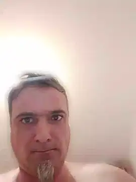 Show modela wifesfuckerpu na web-kameri