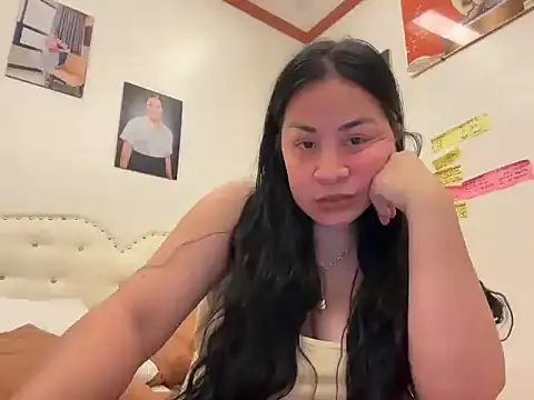 แชท XXX สดของ NaughtySCARLETSIN