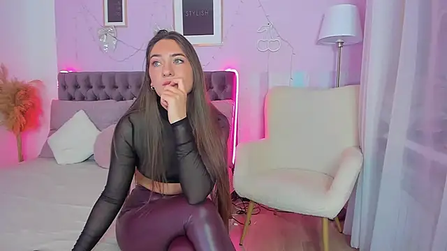 Evalaniss Adlı Modelin Canlı XXX Sohbeti