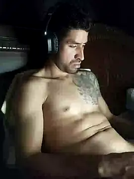 Pokazy przed kamerką – Alexsexygamer