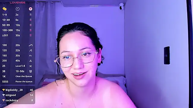 Czat XXX na żywo – Anyi_1