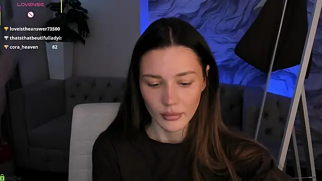 Aria_Mila Chat XXX in diretta