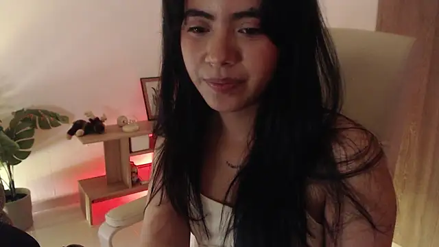 Mia_lali Chat XXX in diretta