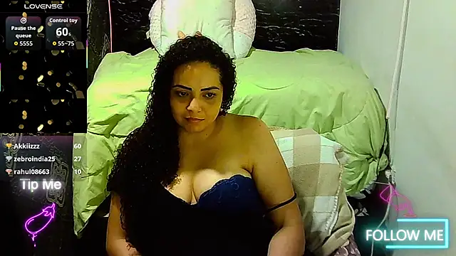 Chat +18 de _naughty_milf ao vivo