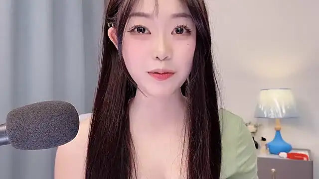 smalldaisy Adlı Modelin Canlı XXX Sohbeti