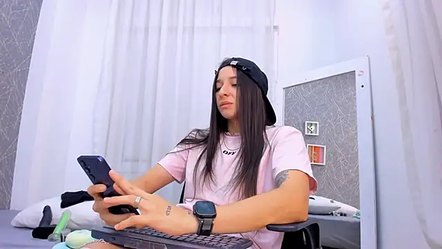 Chat +18 de ViictoriiaSaenz ao vivo