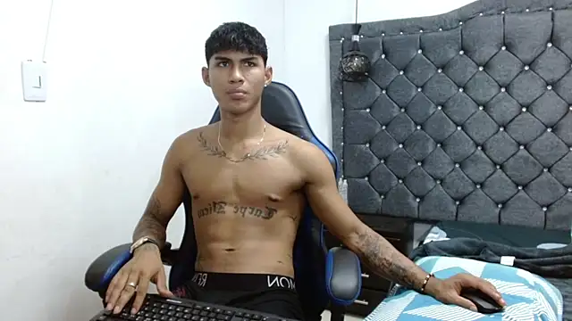 luka_big18のライブXXXチャット