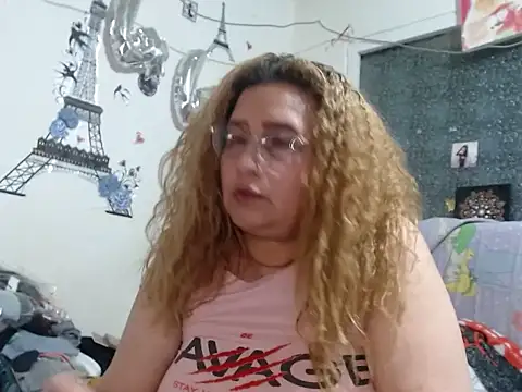 Perla1981-- Chat XXX in diretta