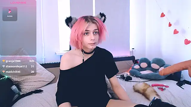 Littlepinkcat live XXX chat